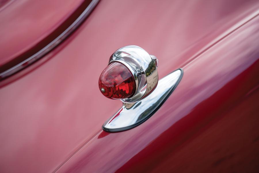 Детали экстерьера Chrysler D'Elegance Concept Car 1953 года  (фото 1 из 35)